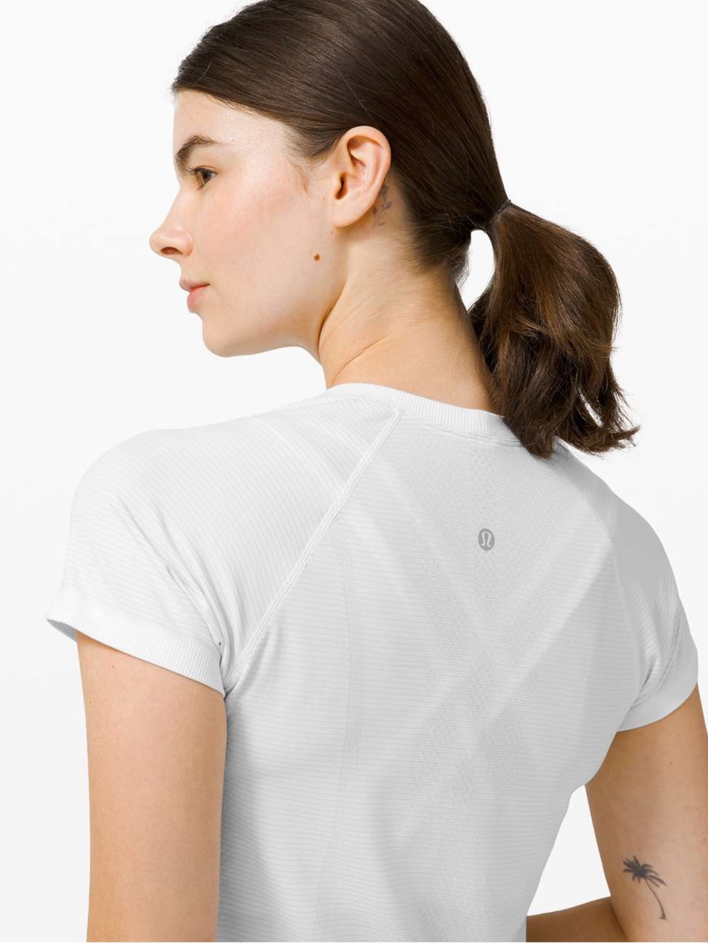 Lululemon Swiftly Tech Short Sleeve 2.0 yoga Pilates gym activewear loungewear 4